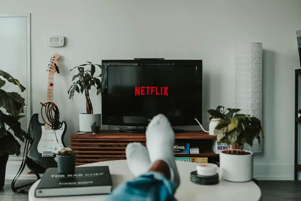 Netflix Inc. (NFLX)’s Q1 2022 Earnings Reveals its First Subscriber Drop in a Decade, Stock Sinks to New Low - Stocks Telegraph